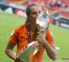 ? Le double dribble génial de Lieke Martens