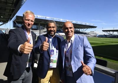 📷 Roberto Martinez présent pour le premier match des Red Flames à l'Euro