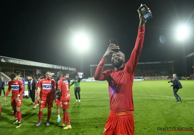 📷 Officiel : Didier Lamkel Ze signe son retour en Jupiler Pro League !