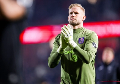 Six mois après son départ d'Anderlecht, Kasper Schmeichel est toujours choqué par la Pro League : "Le chaos"