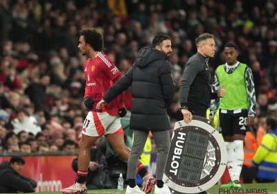 🎥 Rarement Old Trafford a autant sifflé à l'unisson : le geste de Joshua Zirkzee qui rend fous les supporters de Manchester United