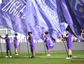 Scène incroyable à Anderlecht :  le Lotto Park siffle et insulte la Mauves Army après son action de soutien aux supporters du Standard (vidéo)