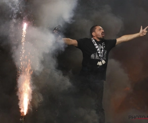 📷 Les supporters de Charleroi et de Bruges protestent contre l'interdiction des pyros