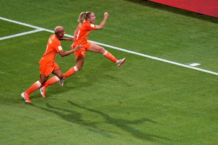 Après une super Coupe du monde, Jackie Groenen a rendez-vous avec l'Angleterre